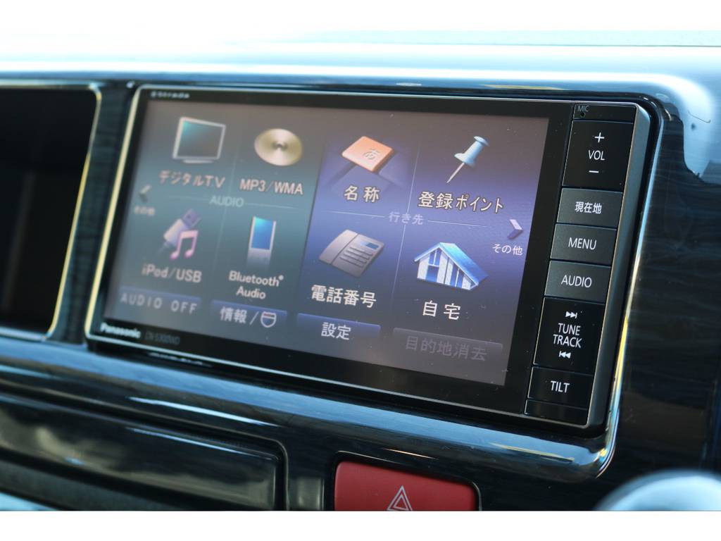 地デジストラーダナビ、ETC、バックカメラ搭載☆