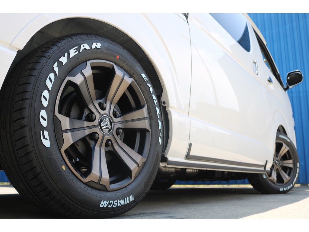 ＦＬＥＸオリジナルバルベロアーバングランデ１７インチホイール、グッドイヤーナスカータイヤ☆