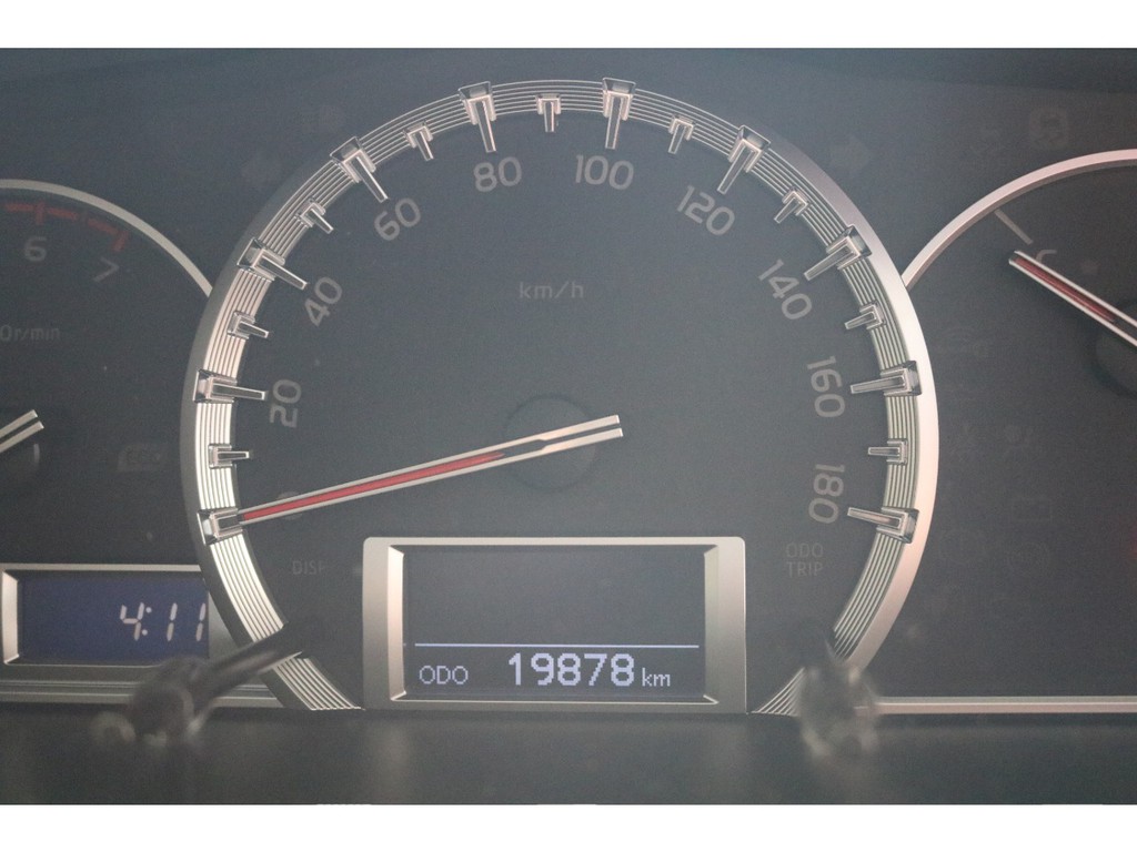 低走行1.9万キロ台！　程度も良好！　良い中古ワゴンが入庫してきました！