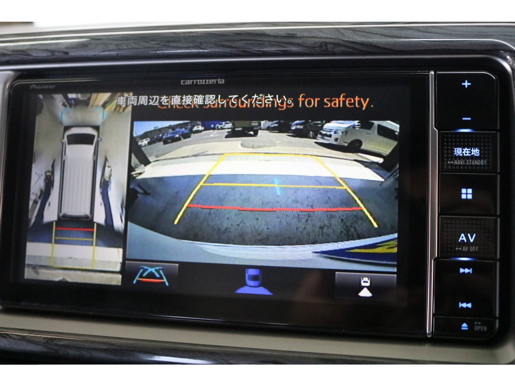 メーカーop　PVM　パノラミックビューモニター装備♪　ナビ連動加工済み♪　車庫入れも安心です！