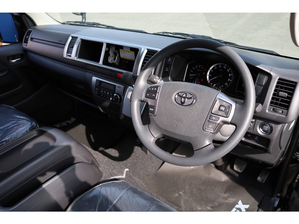 ナビ、ＥＴＣ、フリップダウンモニター装着予定♪