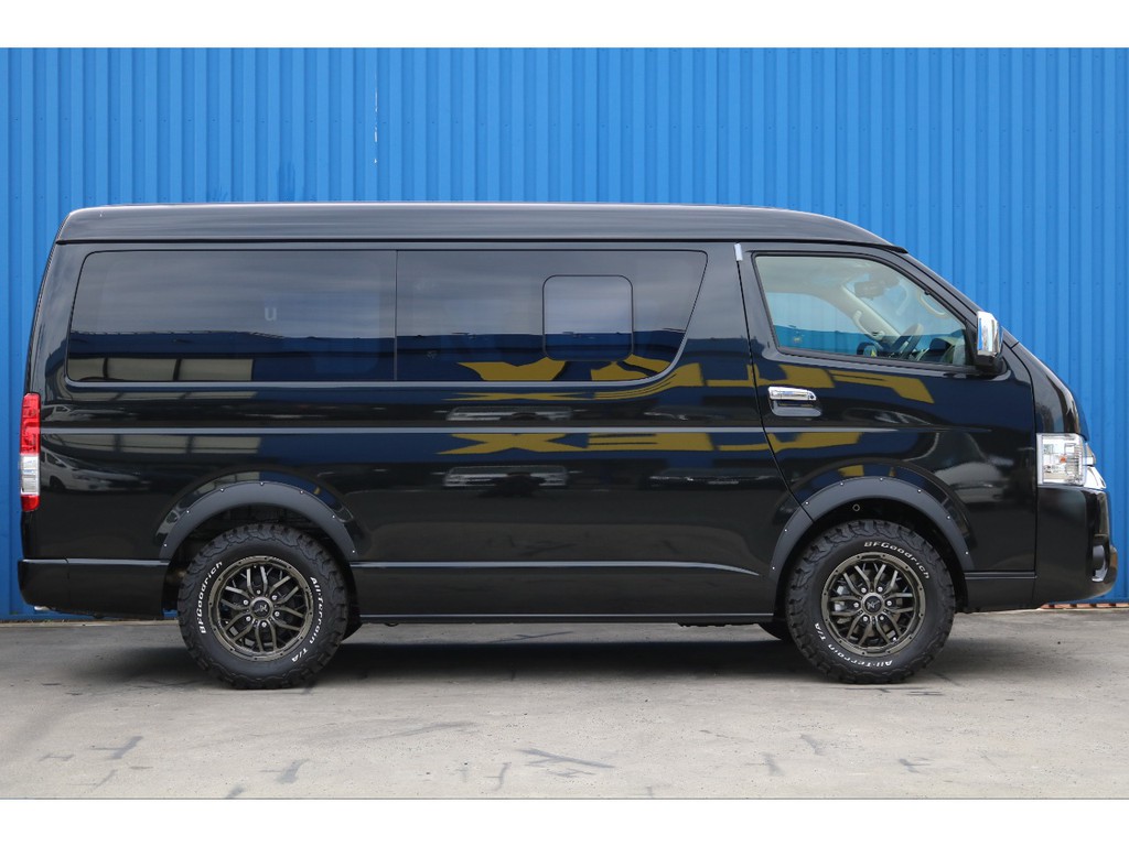 リフトアップしている感が出てますが、実はノーマル車高！