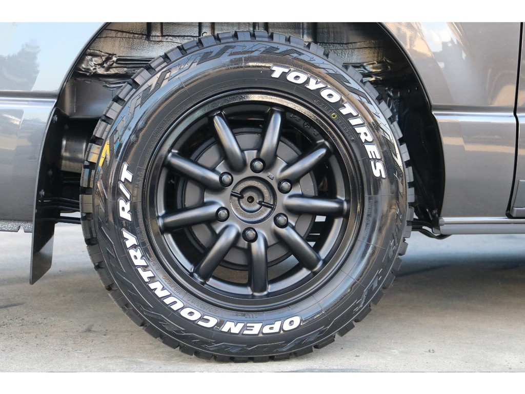 TOYO　オープンカントリーにファブレスMC-9の組み合わせ！！　ゴツゴツ感がたまらない！！