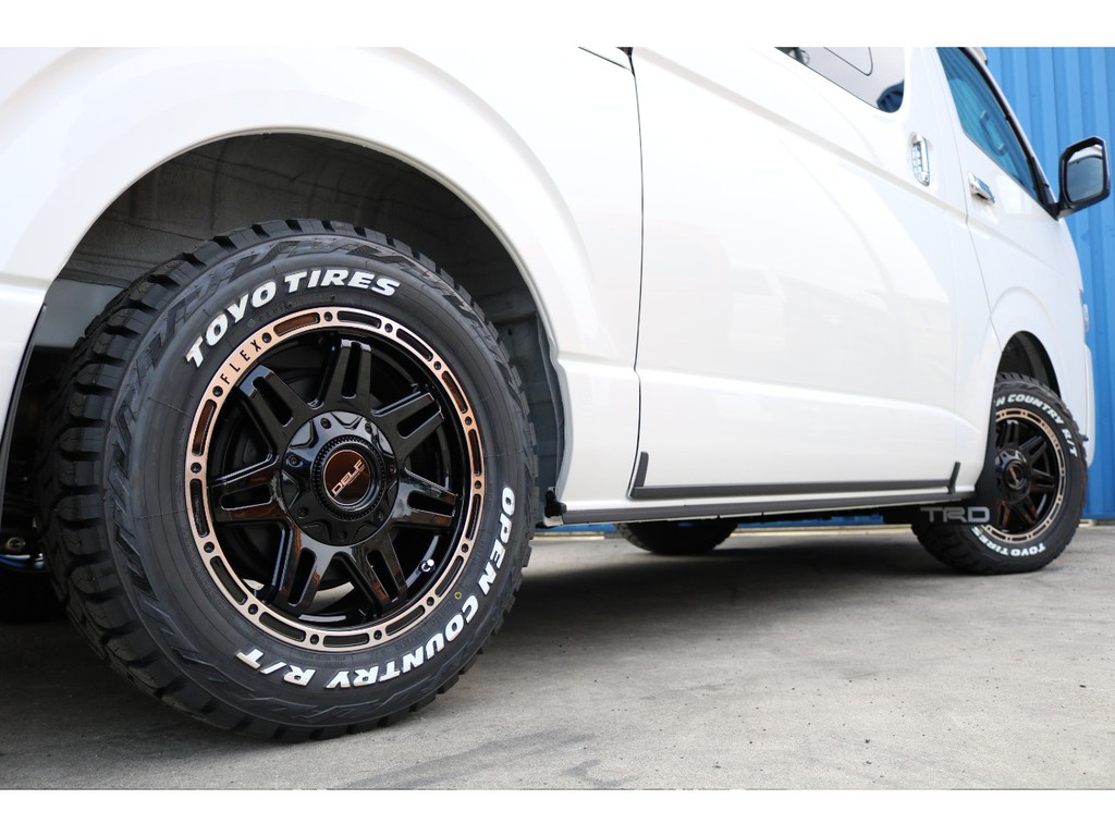 TOYO　オープンカントリー装着済み♪　ゴツゴツ感がたまらない！！