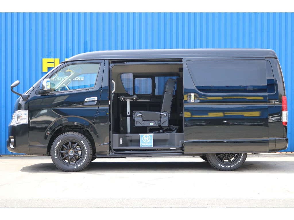 メーカーOP　パワースライドドア完備♪