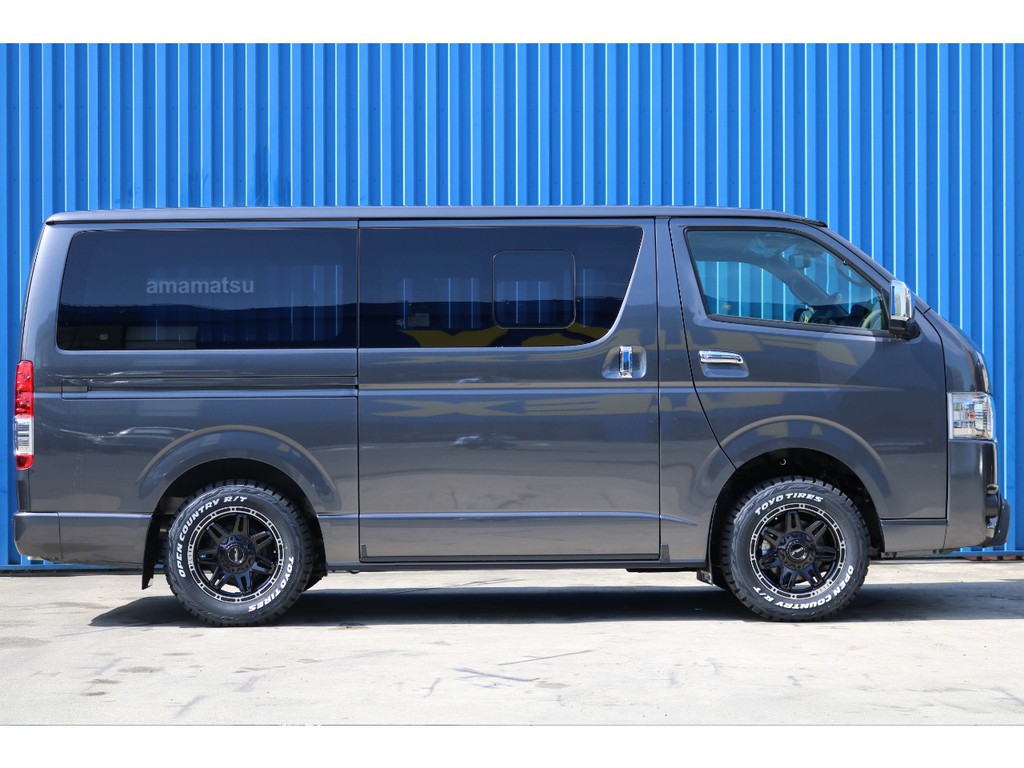 ＦＬＥＸオリジナルＤｅｌｆ０４ホイール、ＴＯＹＯオープンカントリータイヤのオフロードパッケージ♪