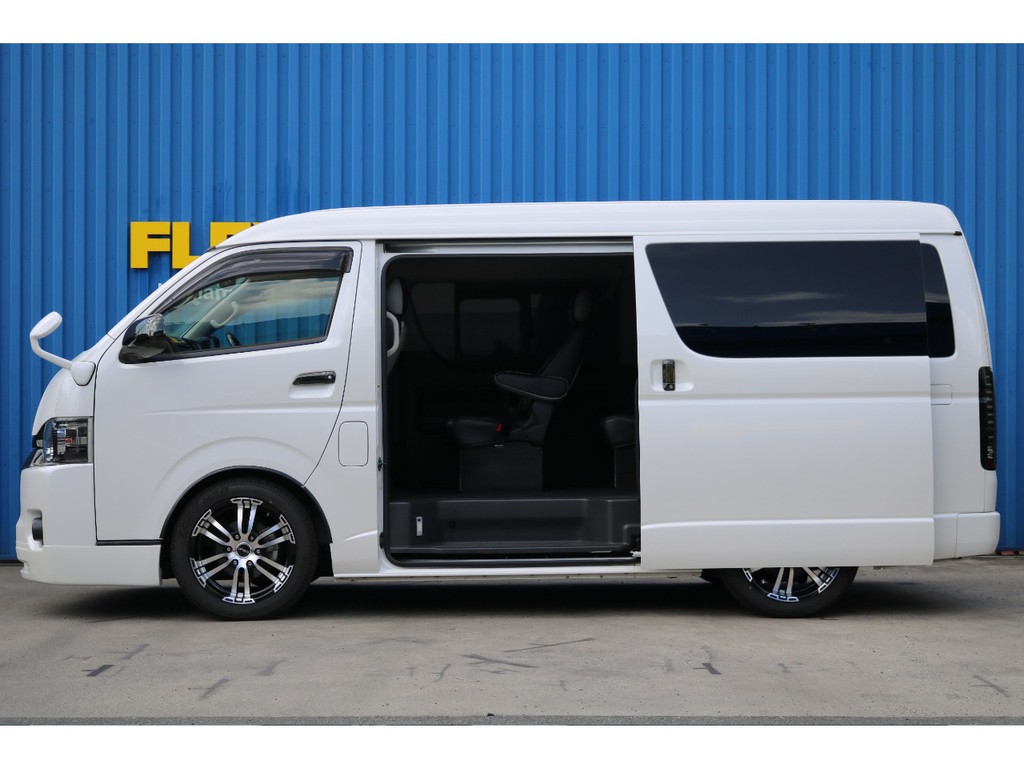 メーカーオプション電動パワースライドドア装備☆