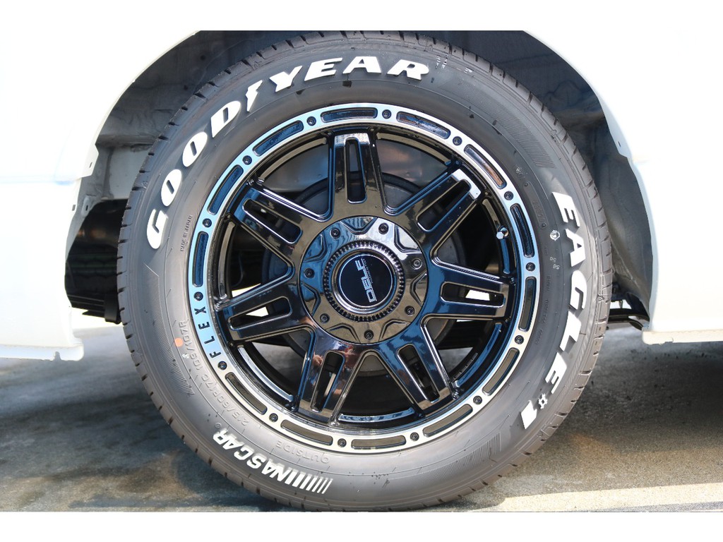 ＦＬＥＸオリジナルＤＥＬＦ０４ホイールにグッドイヤーナスカータイヤの組み合わせ♪