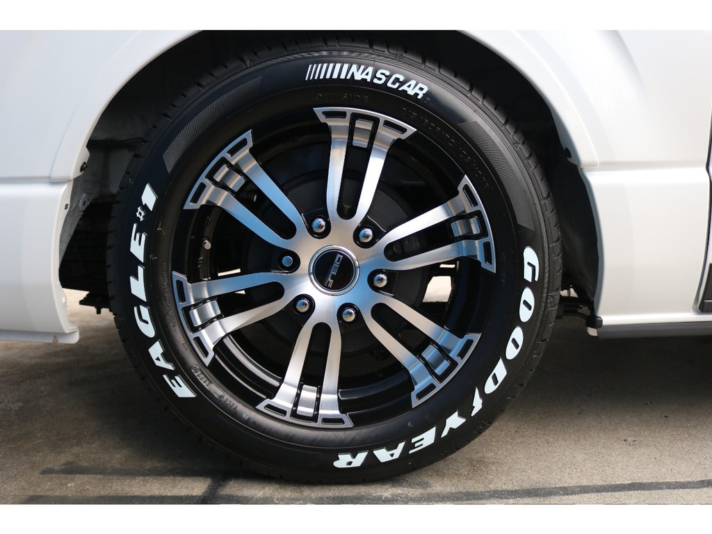 1.5インチローダウン、ＦＬＥＸオーバーフェンダー、ＦＬＥＸオリジナルＤＥＬＦ０２ホイール♪