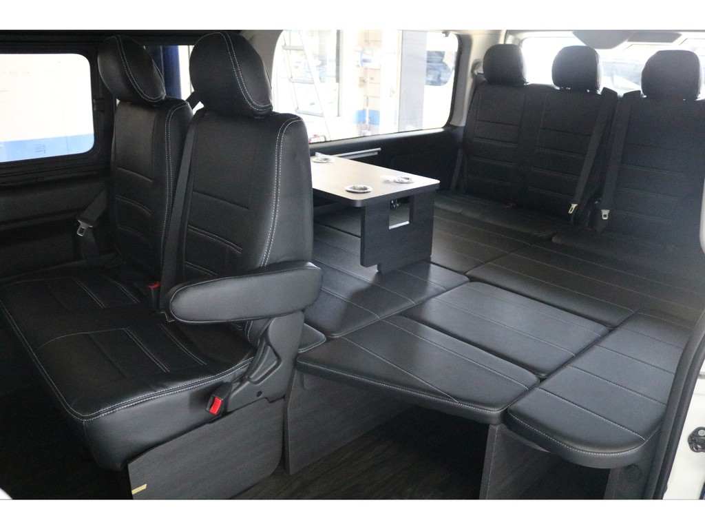 ＦＬＥＸオリジナル内装架装Ｖｅｒ１♪ベット、テーブル付き☆ベットもテーブルも取り外し収納可能！！