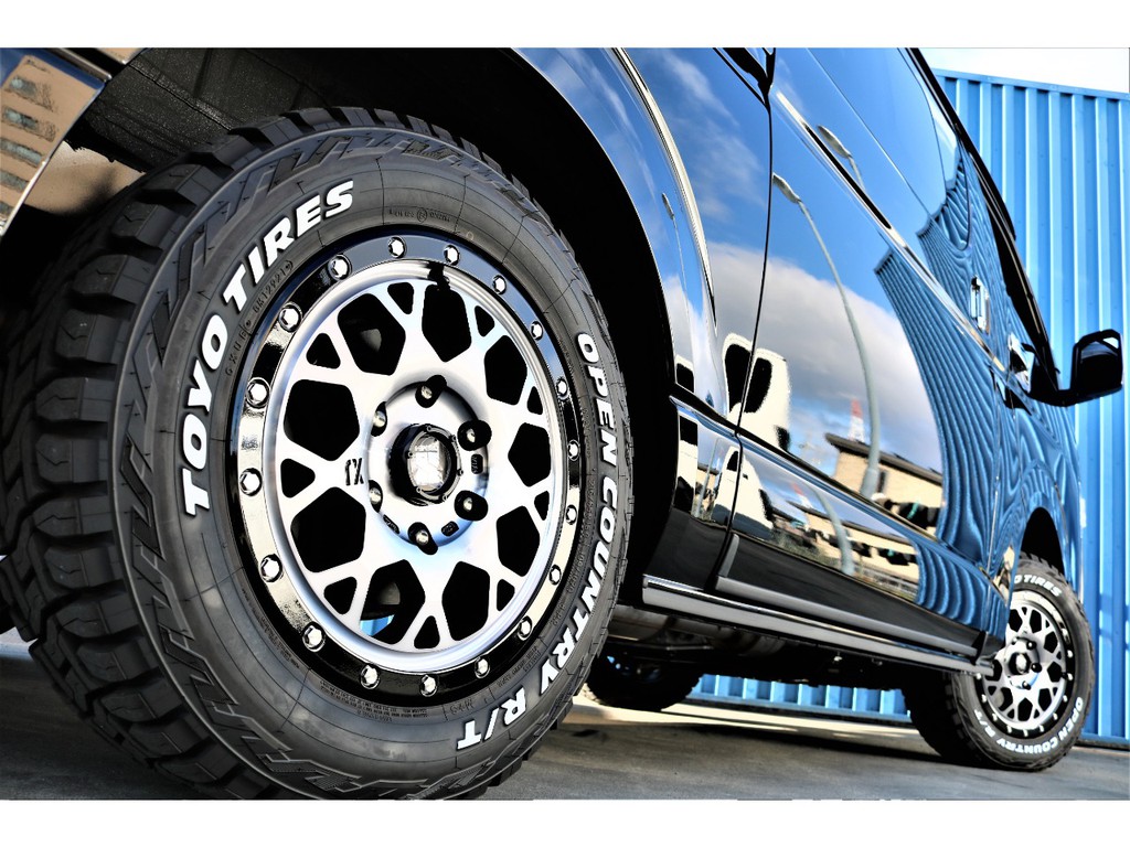 Ｘ－ＴＲＥＡＭ－ＪホイールにＴＯＹＯオープンカントリータイヤ♪