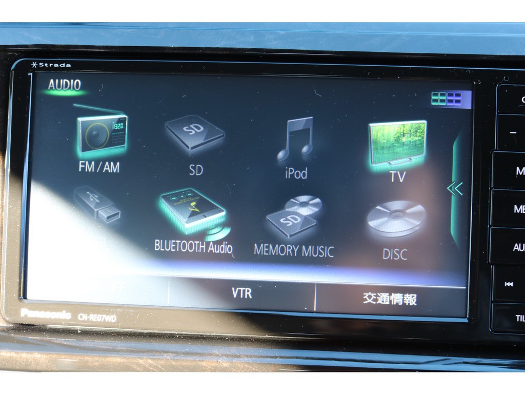 パナソニックストラーダナビ、フルセグ、Bluetooth付♪