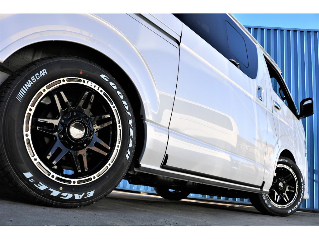 1.5インチローダウン、ＦＬＥＸオリジナルＤＥＬＦ０４ホイールにグッドイヤーナスカータイヤの組み合わせ♪ＦＬＥＸオリジナルオーバーフェンダーも装着済み☆