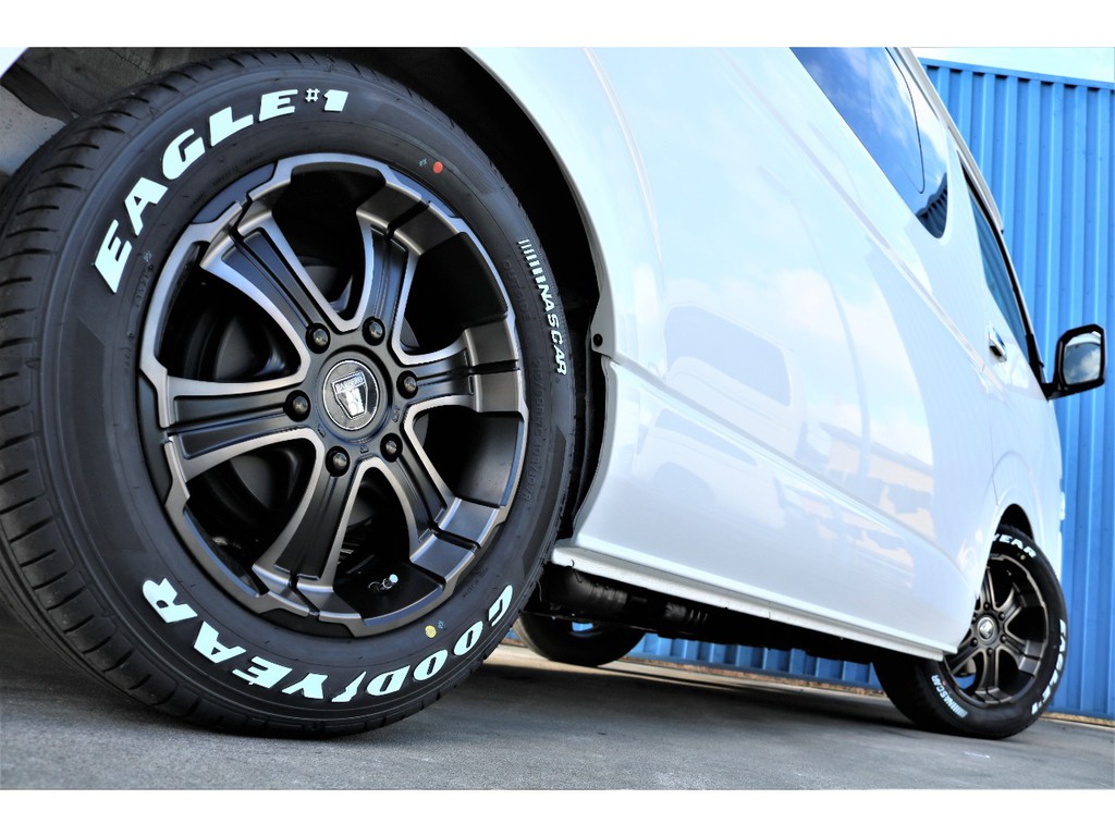 ＦＬＥＸオリジナルＷ－ＤＥＥＰＳ、グッドイヤーナスカータイヤ♪