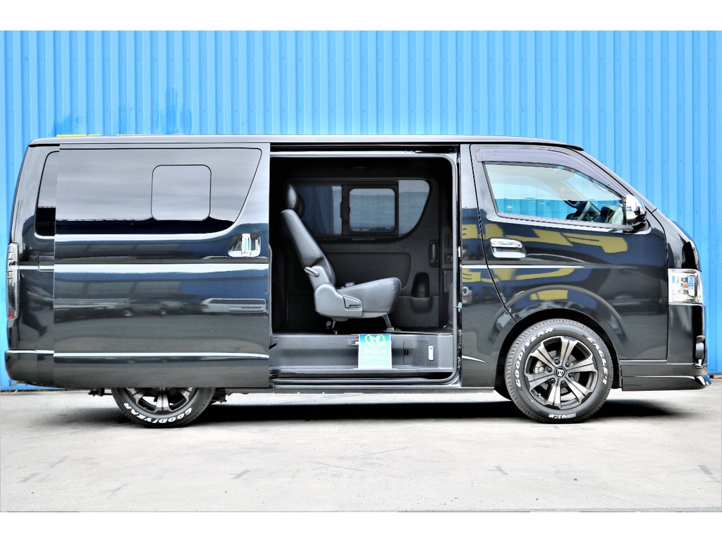 両側スライドドア小窓付き、ＦＬＥＸフロントスポイラー、２インチローダウン、ＦＬＥＸアーバングランデホイール、グッドイヤーナスカータイヤ♪