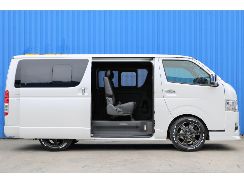 ２インチローダウン、ＦＬＥＸスポイラー、ＦＬＥＸオーバーフェンダー、ＦＬＥＸホイールＷ－ＤＥＥＰＳ、グッドイヤーナスカータイヤ♪