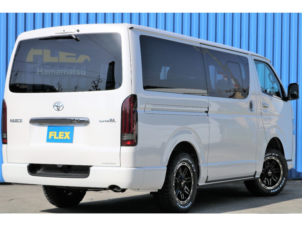 ＴＲＤフロントスポイラーＬＥＤ付き、ＦＬＥＸホイールＤＥＬＦ０４、ＴＯＹＯオープンカントリータイヤ、ＦＬＥＸアルティメットテールランプ♪