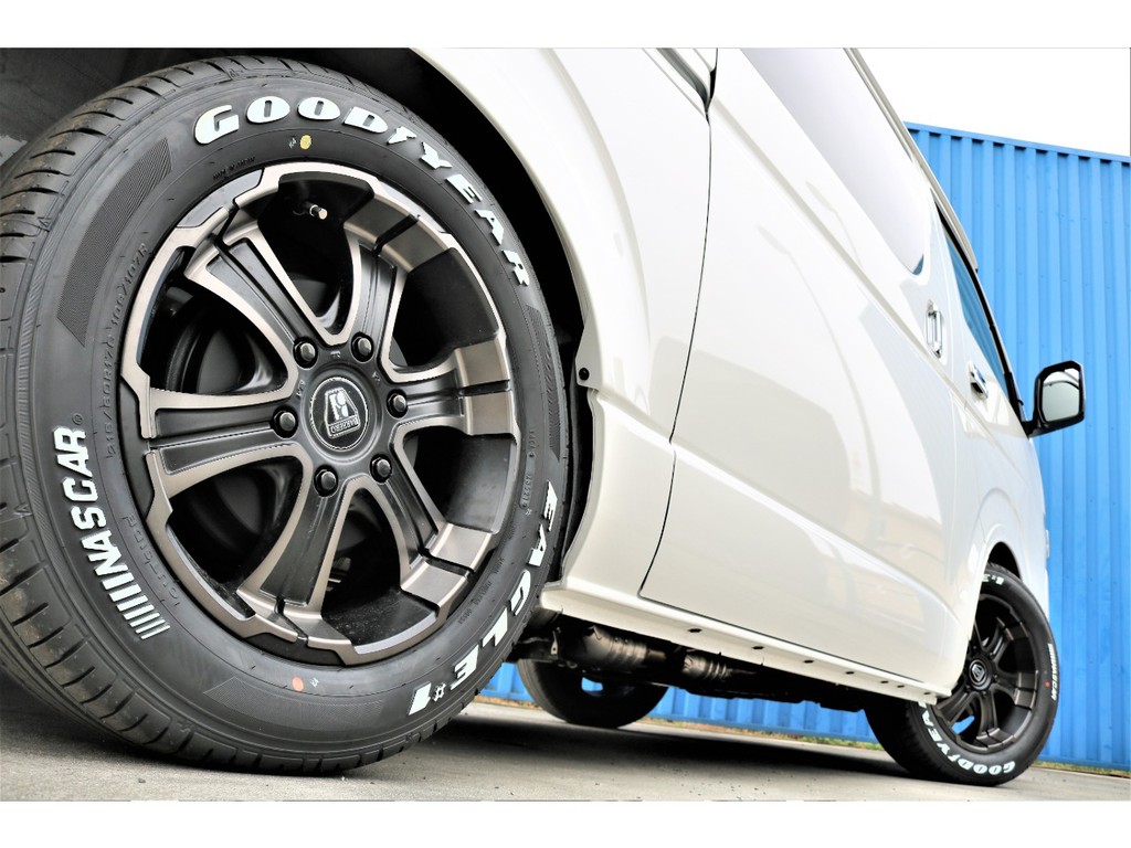 ２インチローダウン、ＦＬＥＸフロントスポイラー、ＦＬＥＸオーバーフェンダー、ＦＬＥＸホイールＷ－ＤＥＥＰＳ、グッドイヤーナスカータイヤ♪