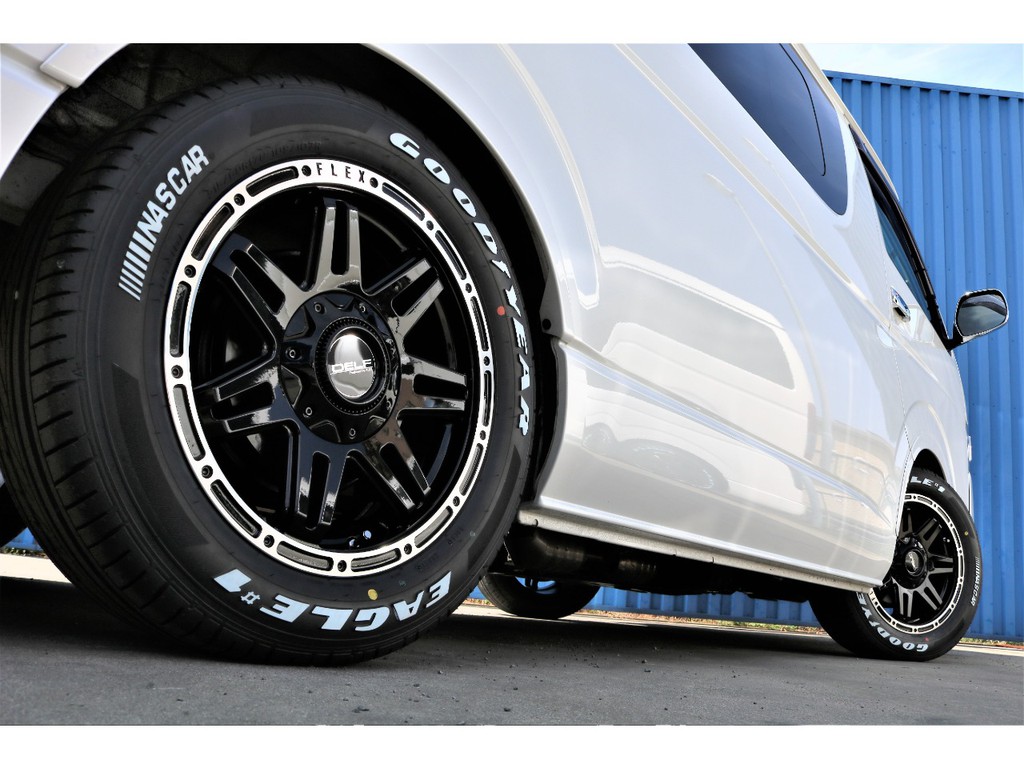 ＦＬＥＸオーバーフェンダー、ＦＬＥＸホイールＤＥＬＦ０４にグッドイヤーナスカータイヤの組み合わせ♪
