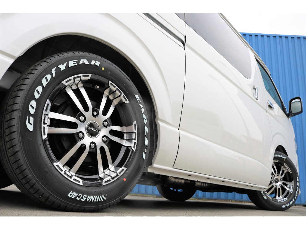インチローダウン、ＦＬＥＸスポイラー、ＦＬＥＸホイールＤＥＬＦ０２、グッドイヤーナスカータイヤ♪
