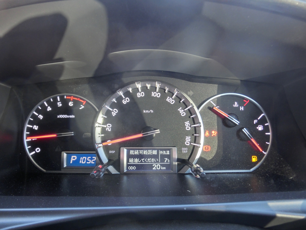 【ALFLEX　VISTA2段ベット内装架装】新車ハイエースW－GLパール2WD　当店は内装だけでは気が済まない！！内外装フル一見の価値有！