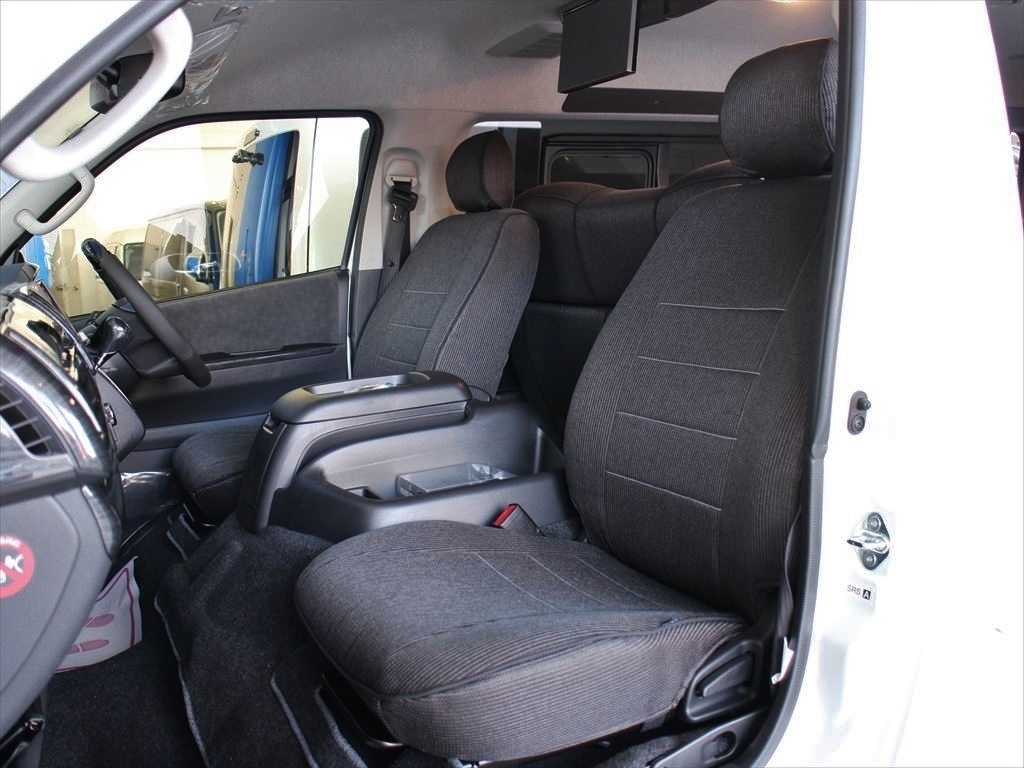 【ALFLEX　VISTA2段ベット内装架装】新車ハイエースW－GLパール2WD　当店は内装だけでは気が済まない！！内外装フル一見の価値有！