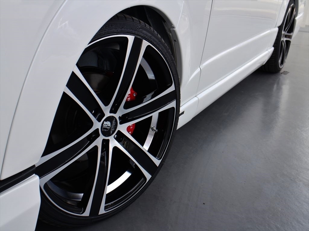 【ALFLEX　VISTA2段ベット内装架装】新車ハイエースW－GLパール2WD　当店は内装だけでは気が済まない！！内外装フル一見の価値有！