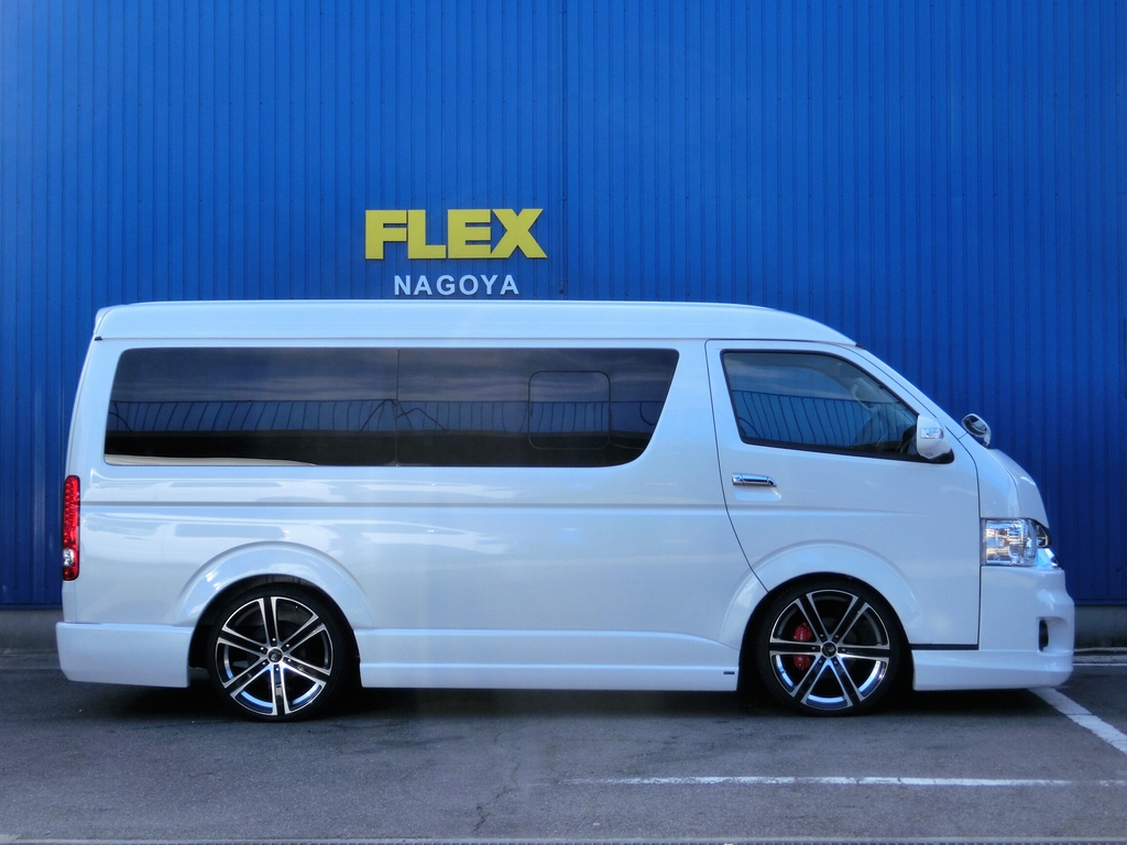 【ALFLEX　VISTA2段ベット内装架装】新車ハイエースW－GLパール2WD　当店は内装だけでは気が済まない！！内外装フル一見の価値有！