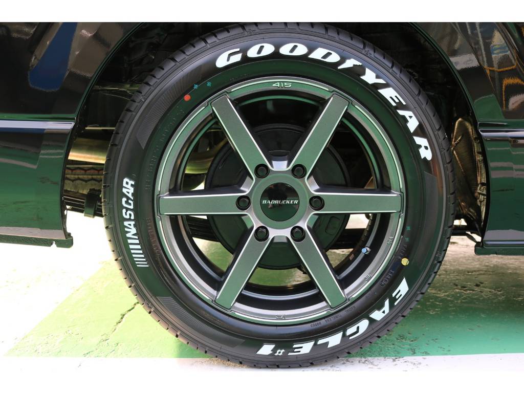 新作４１５ＣＯＢＲＡ１７インチホイール・グッドイヤーナスカータイヤ♪