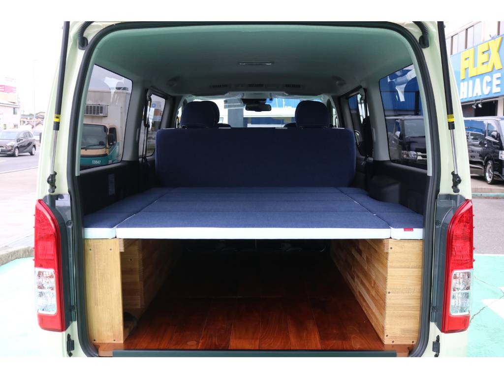 ベッドキット装備で車中泊もＯＫ♪