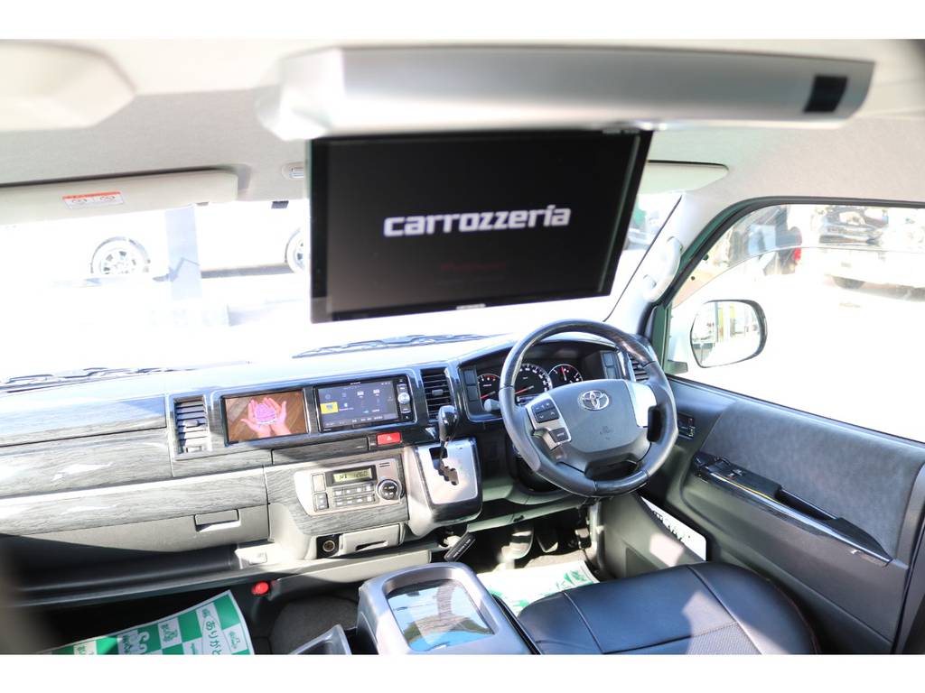 新品フリップダウンモニター♪