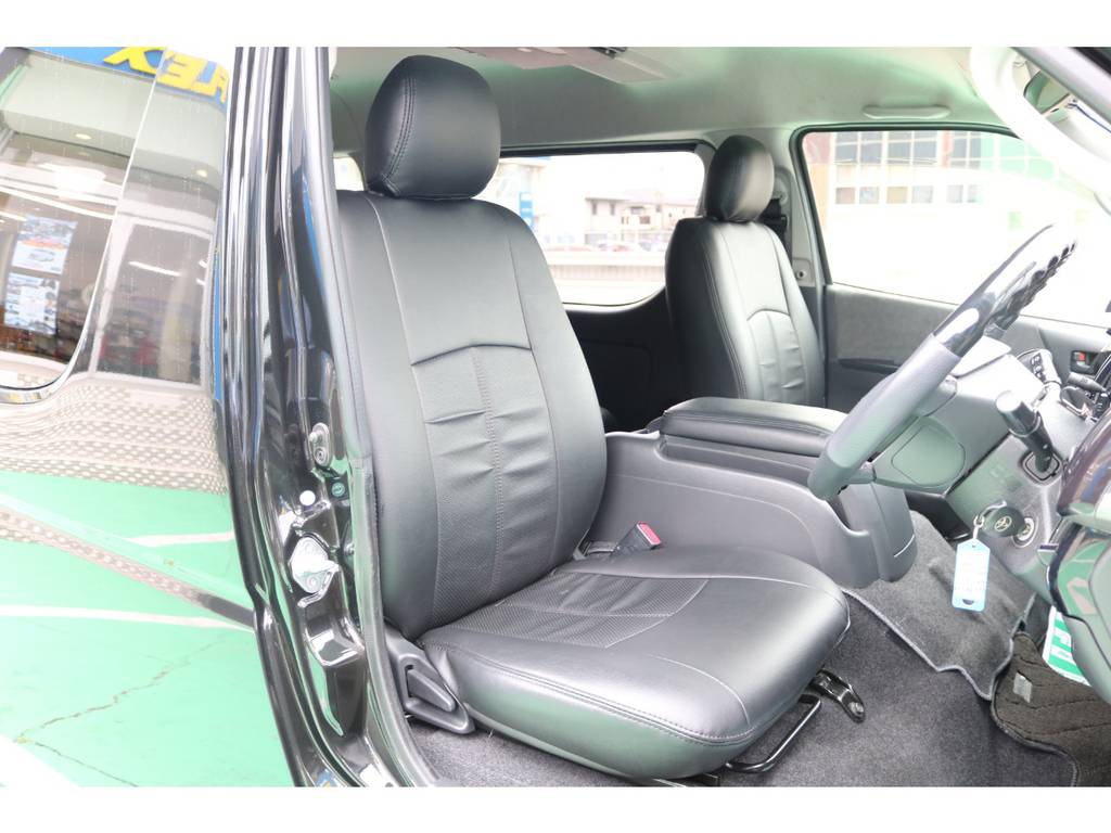 全席シートカバー装備♪