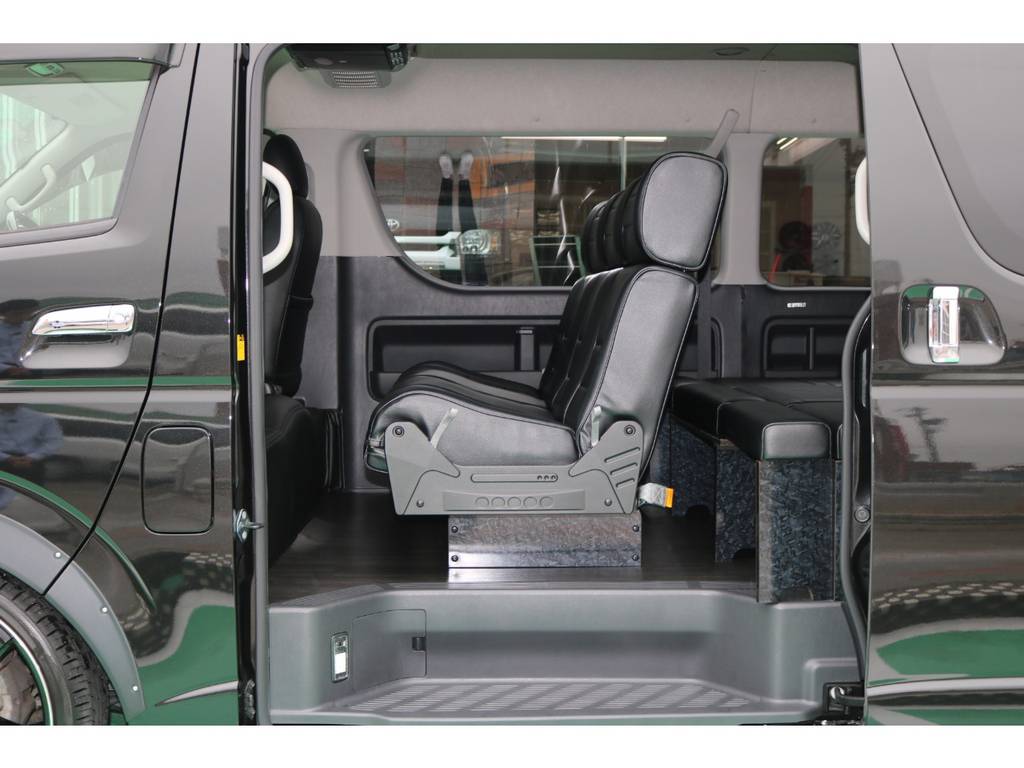 パワースライドドア装備♪