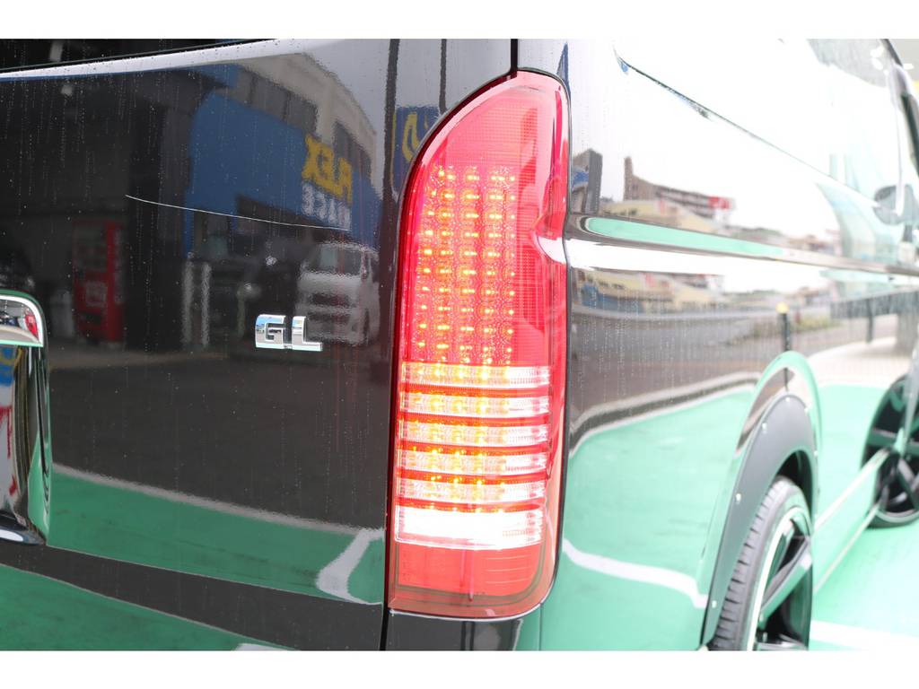 ステラファイブ製流れるウインカーＬＥＤテール装備♪