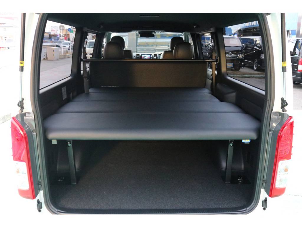 ＦＬＥＸベットキットを装備！これでどこでも車中泊が可能です♪
