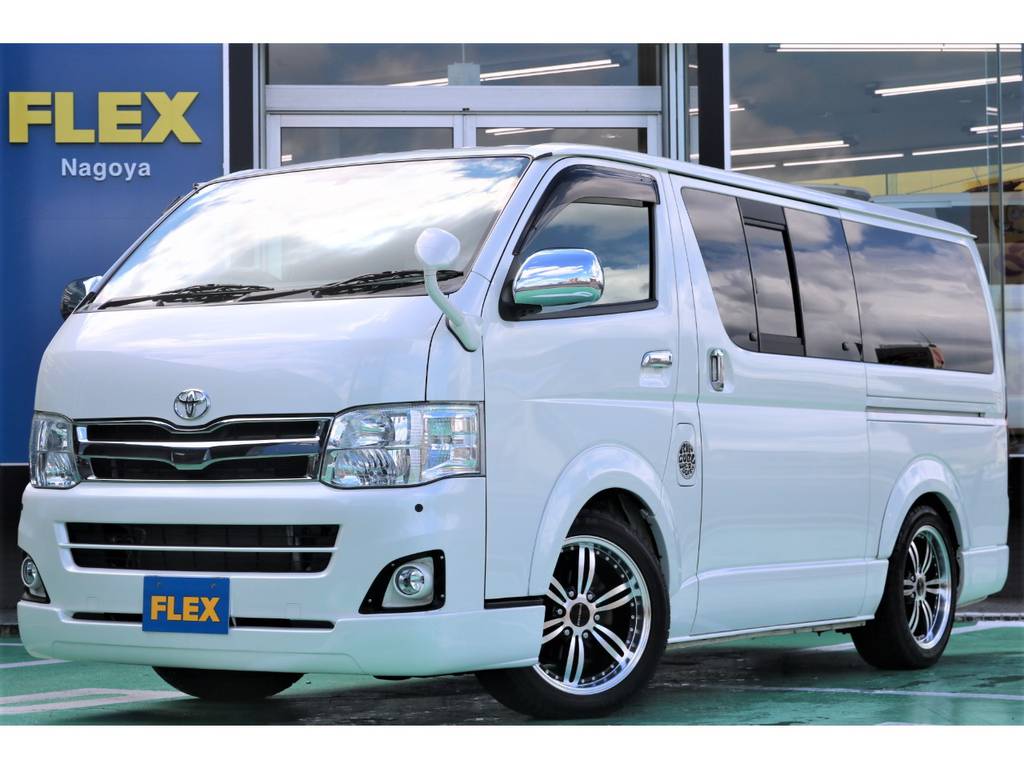 ３型スーパーＧＬ４ＷＤ入庫♪内外装カスタム済み♪