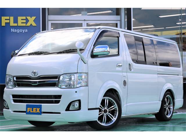 ３型スーパーＧＬ４ＷＤ入庫♪内外装カスタム済み♪