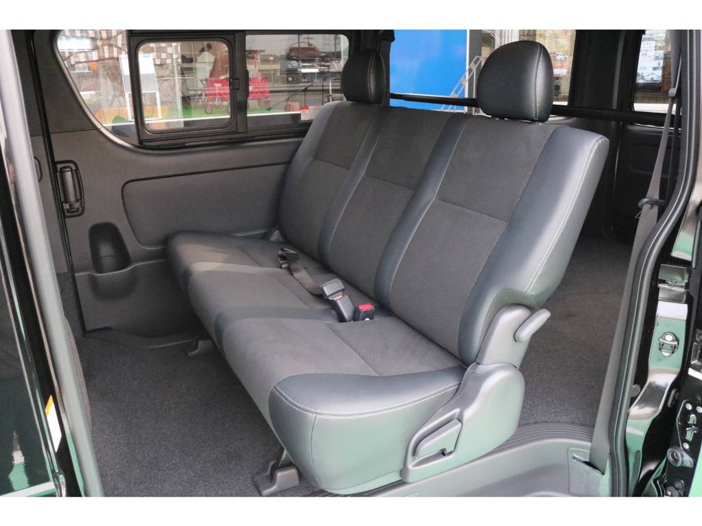 商用車とは思えない上品な内装がダークプライムの売りです！！