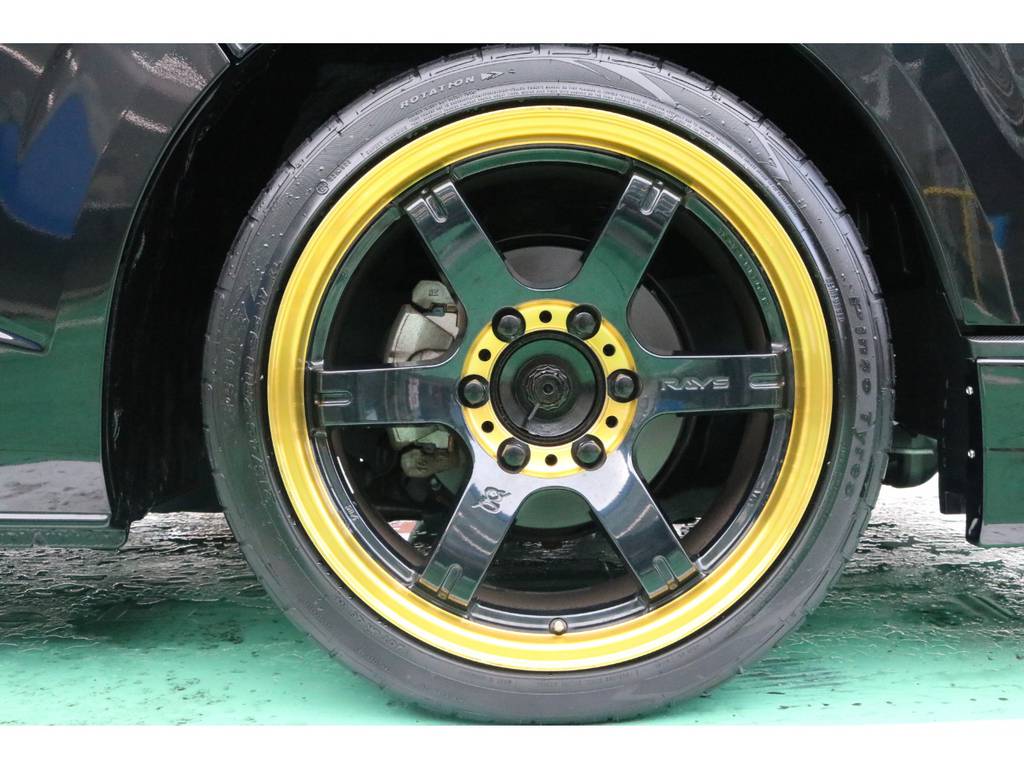 １８インチ　レイズ　グラムライツ５７JX6　特注カラーかもしれません！！
