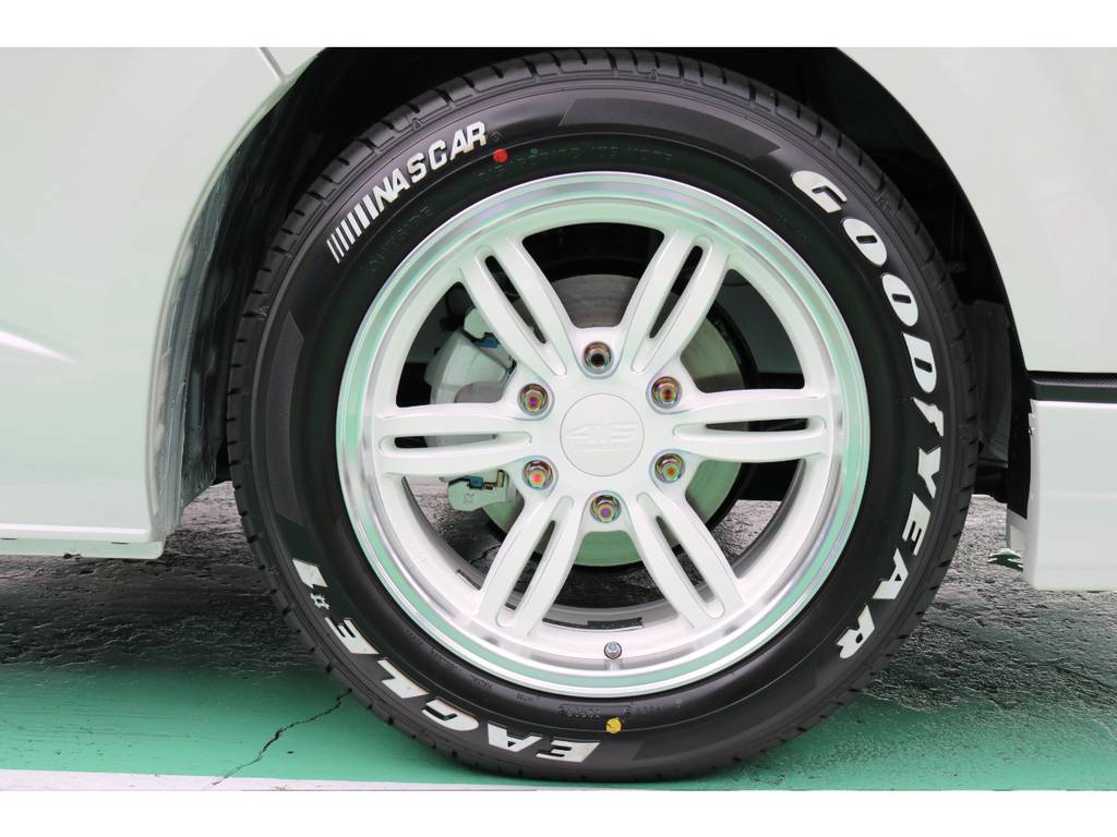 ホイールは415コブラ　バットラッカーⅡ　17インチをセレクト♪