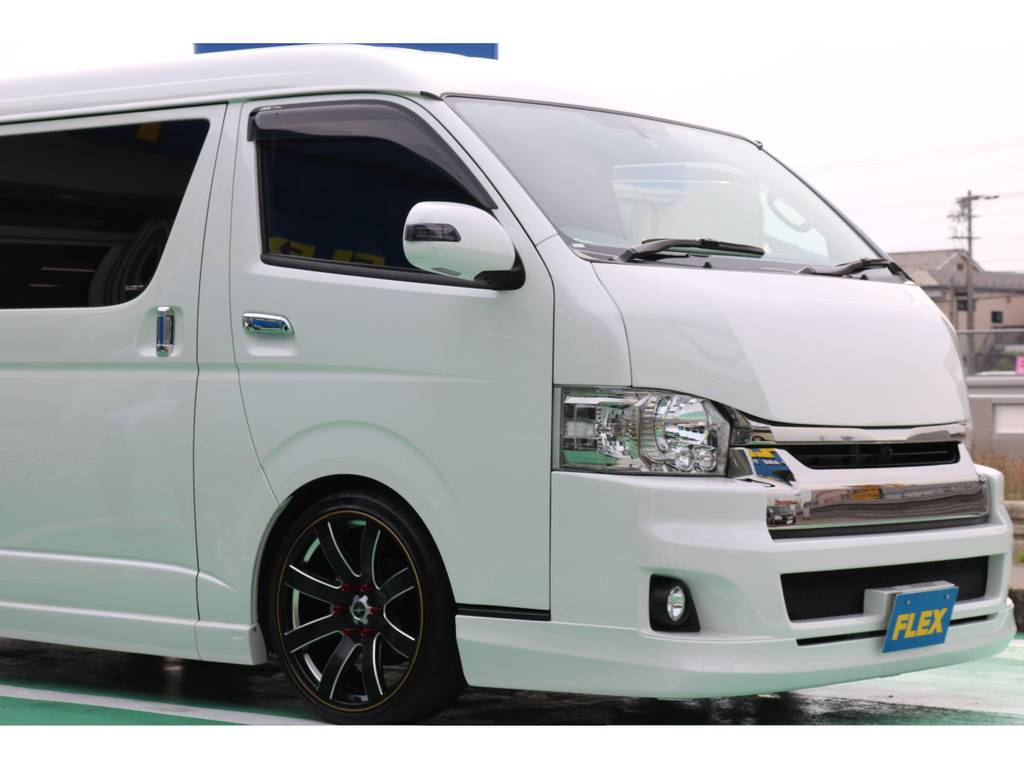 カスタムてんこ盛りで低走行のワイドバンが緊急入庫です！！