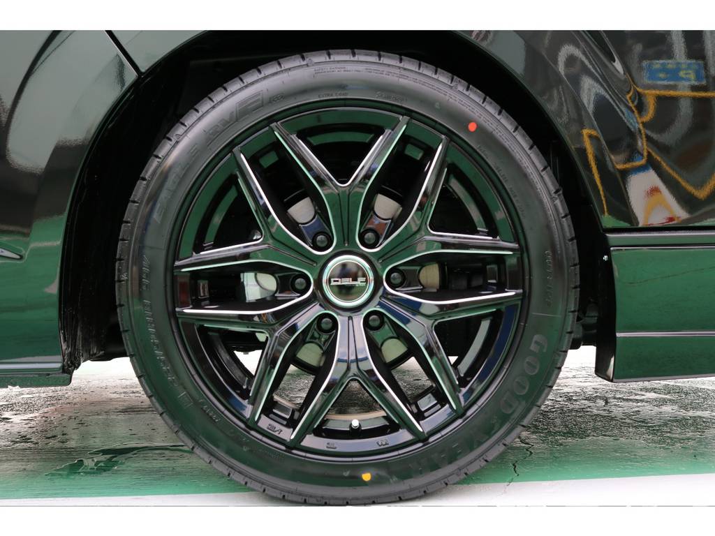 FLEXオリジナル　DELF０１　BM　１８インチ♪　（車検時交換が必要です）