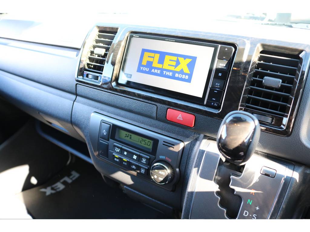 カロッツェリアＳＤナビ装備♪　Bluetooth・DVD再生も可♪
