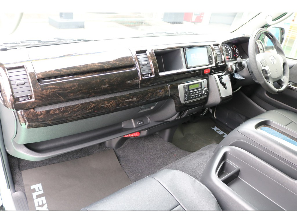 助手席にはあると便利なＡＣ１００Ｖが付いております！「