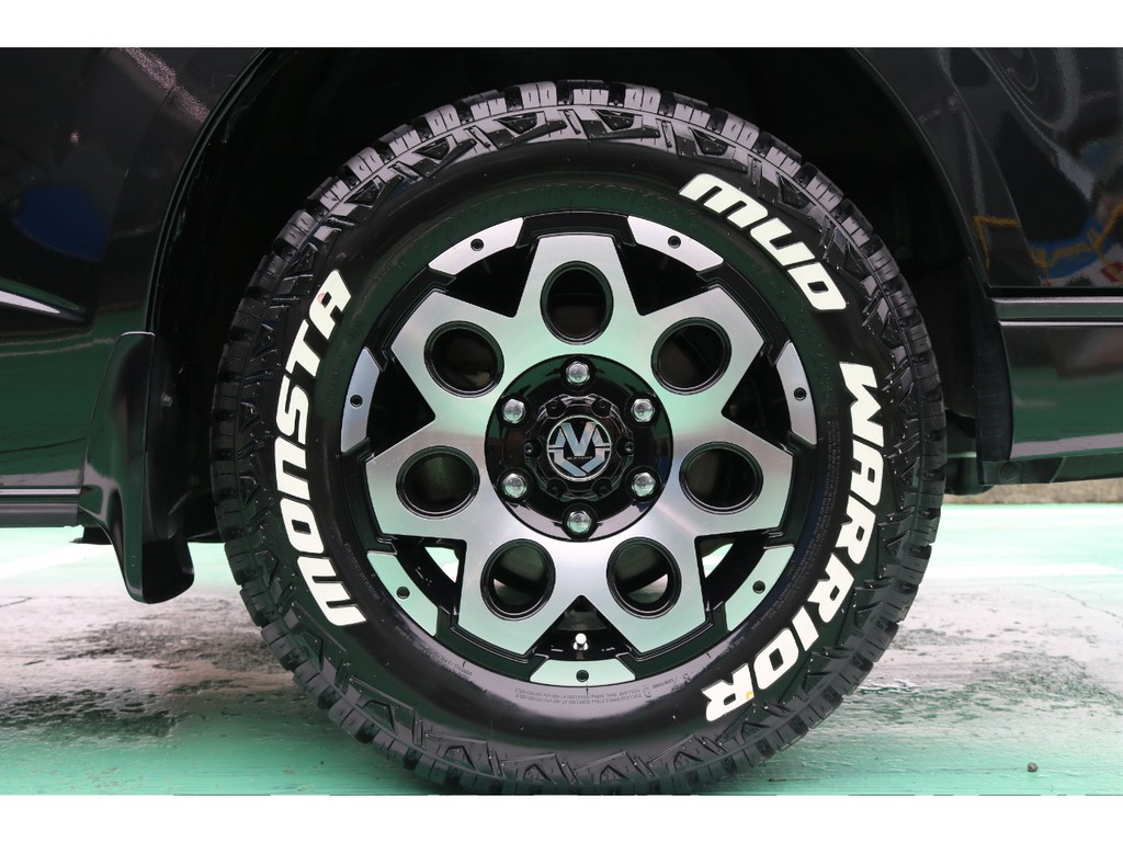 ホイールはMUD VANCE 03　16インチAWを装着しております！