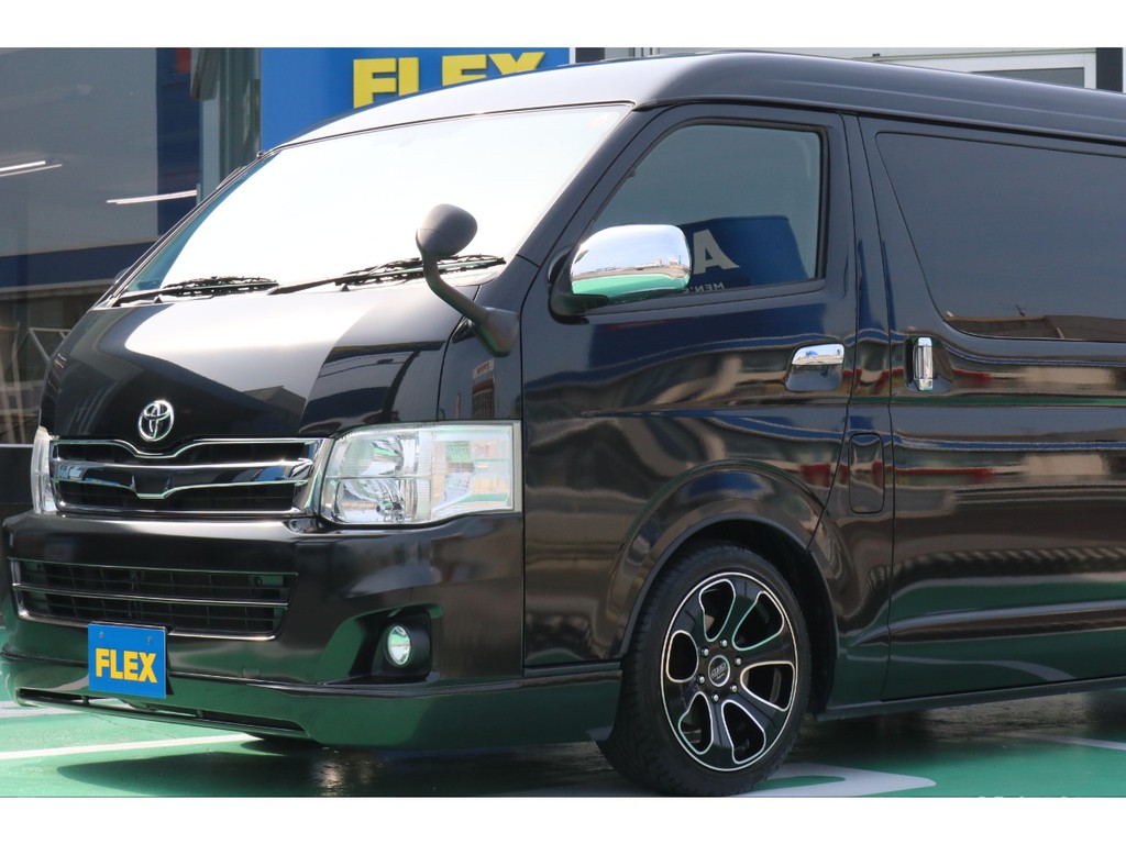 ハイエース名古屋店に在庫しております！現車確認ご予約お待ちしておます♪