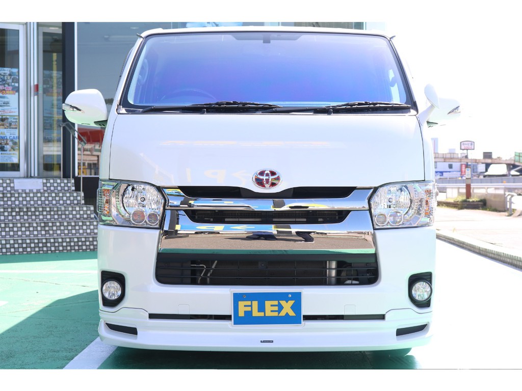 ＬＥＤヘッドランプで夜道も安全に明るく運転して頂けます♪