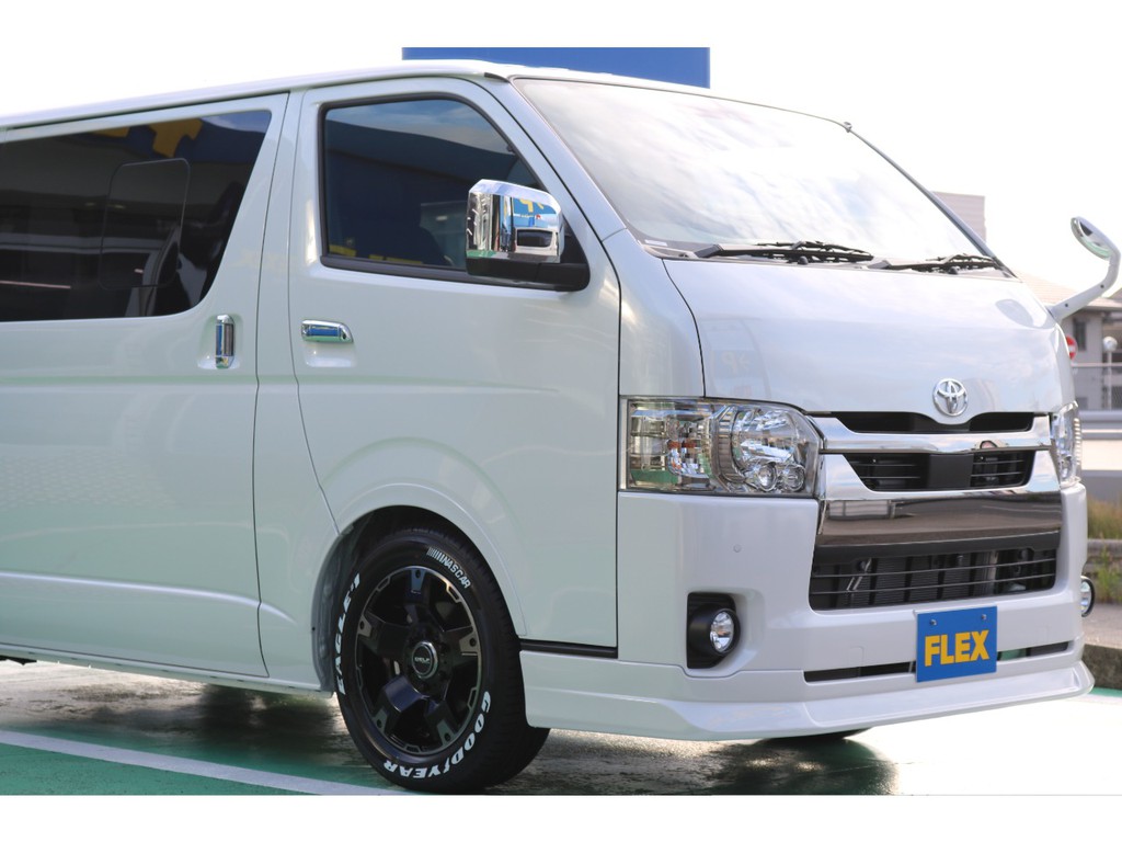 6型ハイエースも続々と入庫しております！