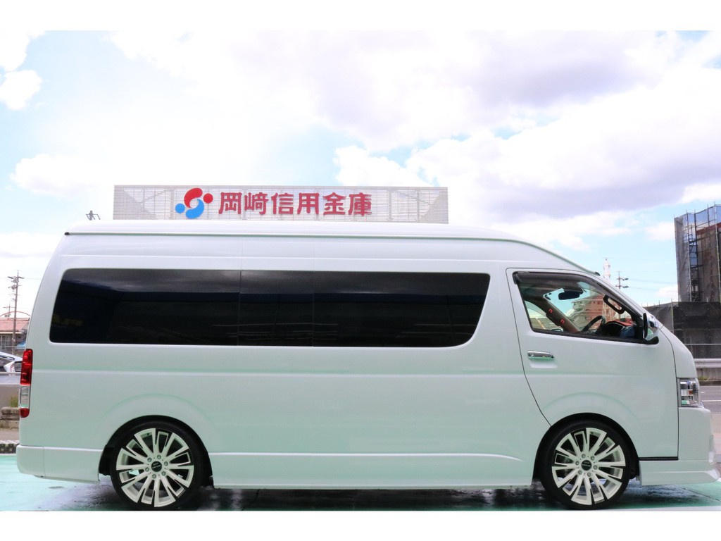 車高を下げることにより横からの見た目が大きく変化します！