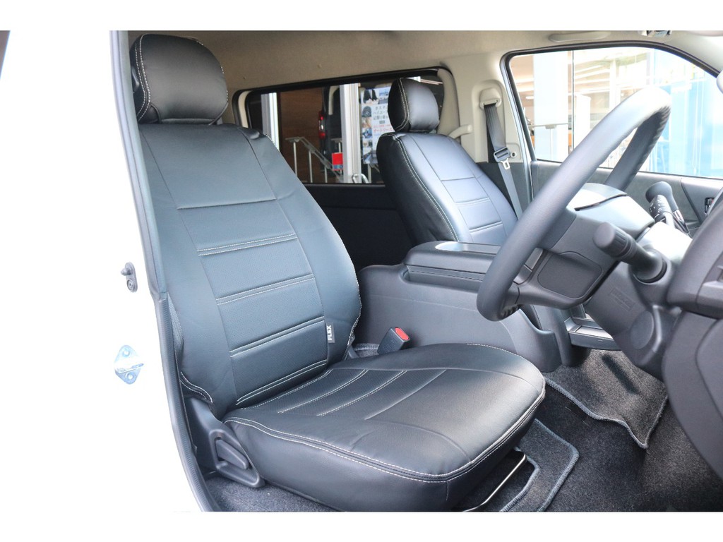 １０人分全席シートカバー装着致しました！